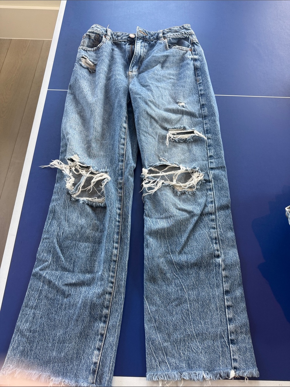 Garage Denim Distressed Blue Denim size 27 05 90’s straight Jeans